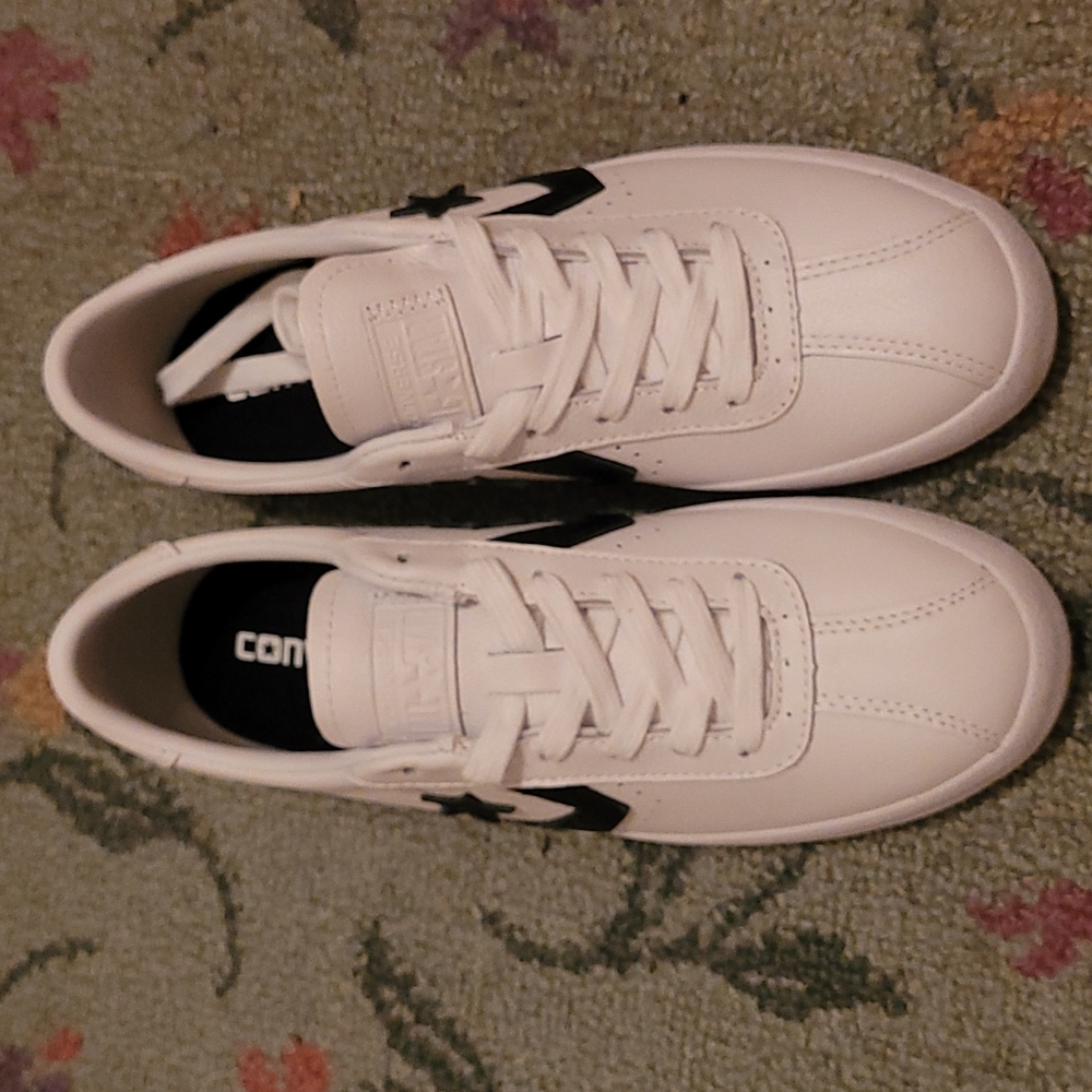 NWOT Converse Sneakers